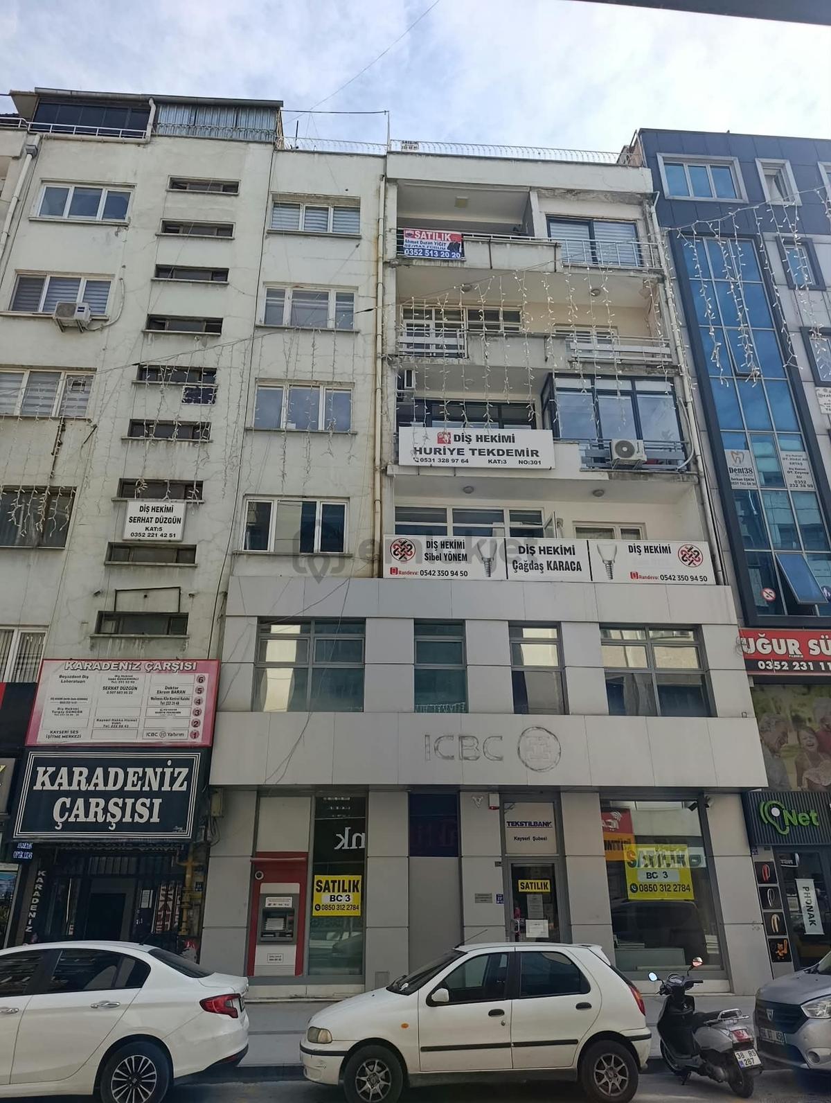 Şehir Merkezi Millet Caddesinde Satılık 7+1 Ofis