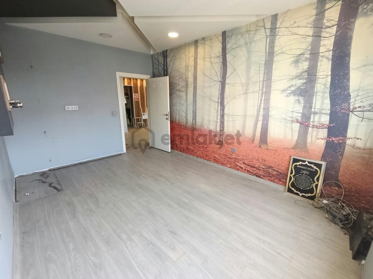 Şehir Merkezi Millet Caddesinde Satılık 7+1 Ofis - 12