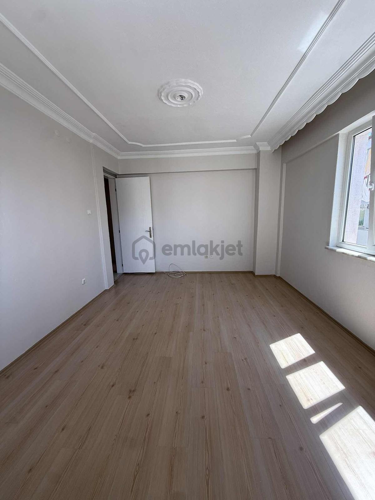 Mehmetçik Cadde Üstü Ferah 4+1 Kiralık Arakat Daire - 23
