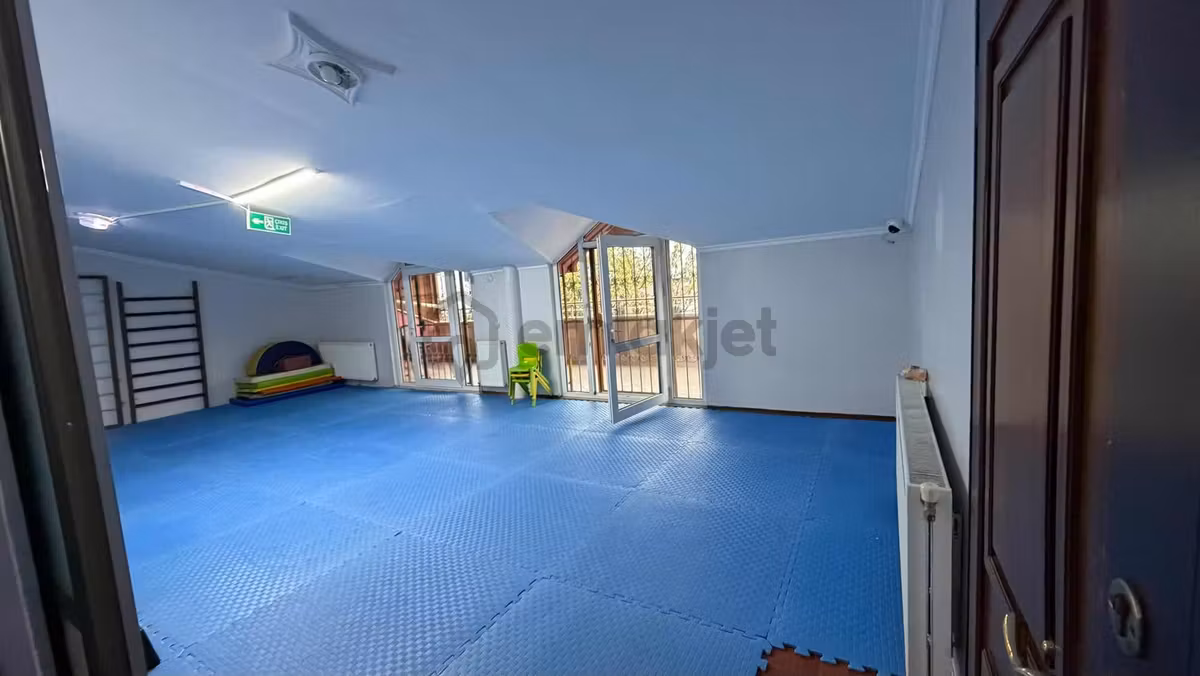 Remax Hedef'ten Metrobüse Yakın Satılık 411m2 Müstakil Villa - 15