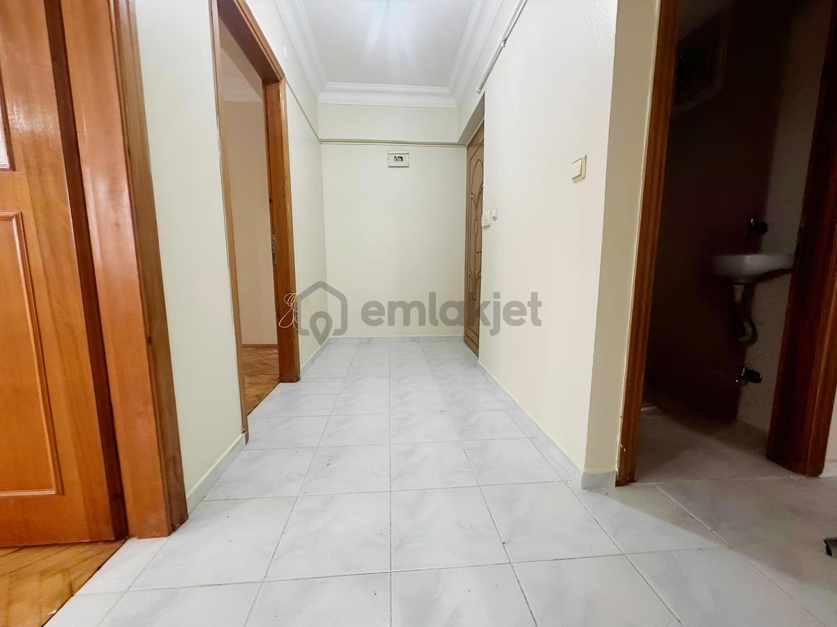 Atatürk Mahallesinde 85m2 Ara Kat 2+1 Kiralık Daire - 21
