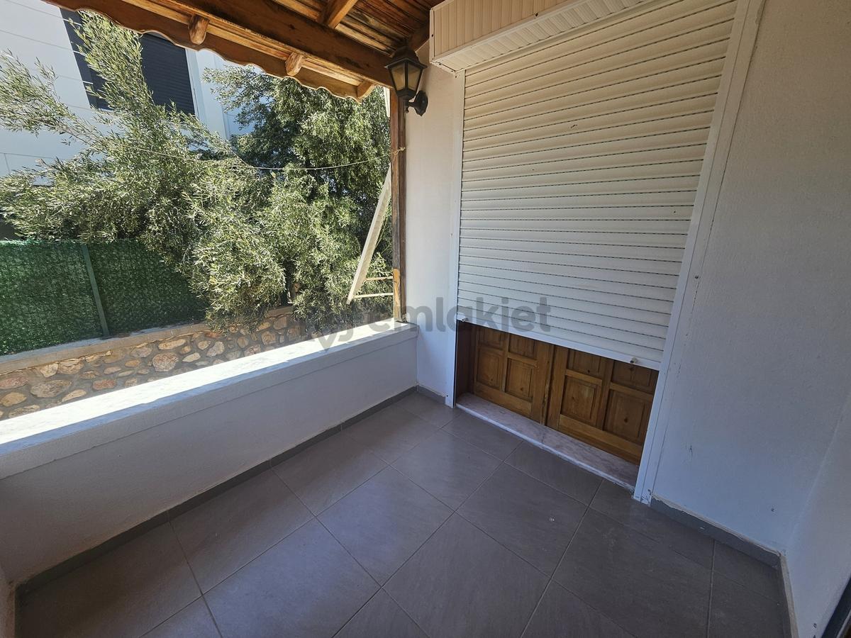Çeşme Çiftlikköy Serakent Sitesinde Satılık Tripleks 3+1 Villa - 21
