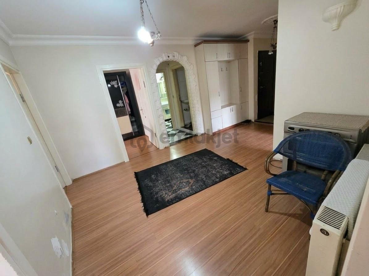 Satılık Daire Pendik Esenyalı Mahallesi 3+1 - 5