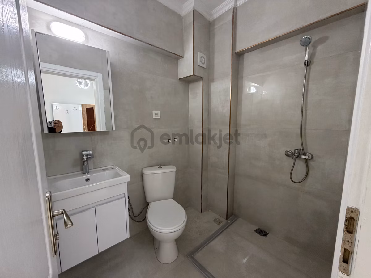 Didim Efeler Mahallesinde 1+1 Havuzlu Acil Satılık Daire - 8