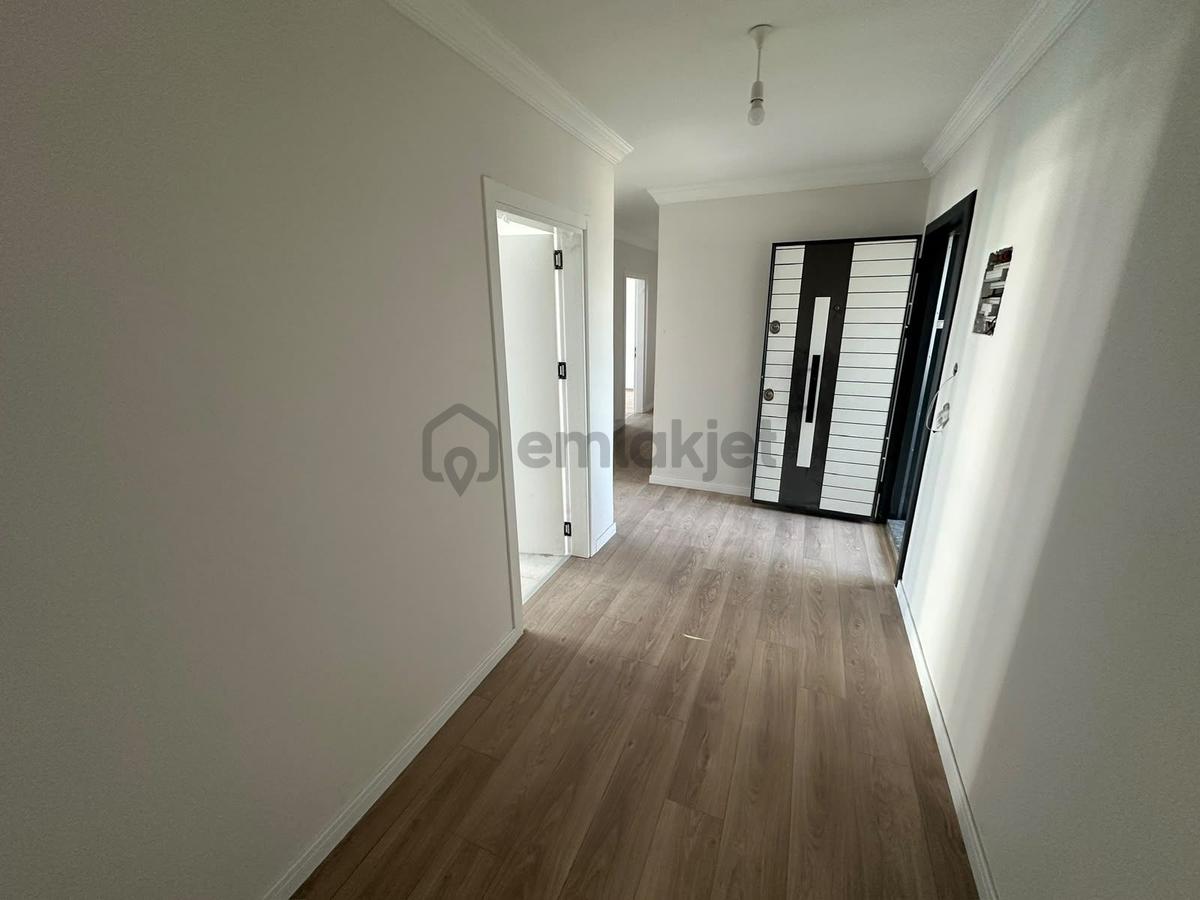 Trabzon Çukurçayır'da Kiralık Sıfır 3+1 Daire - 16