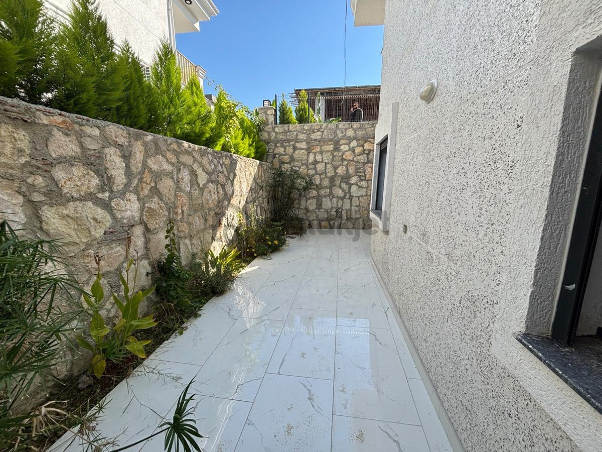 Davutlar'da Sıfr Özel Havuzlu 4+2 Satılık Villa - 25