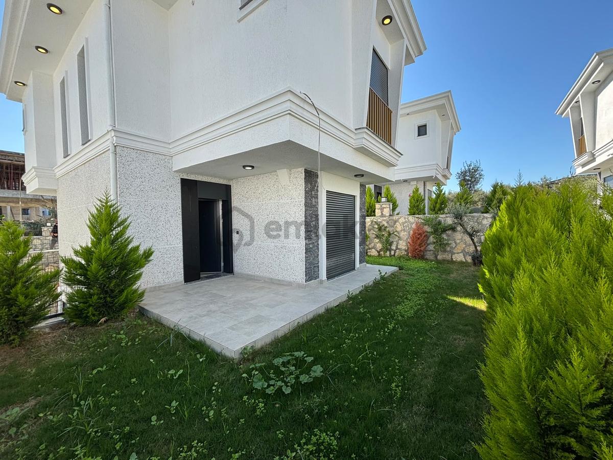 Davutlar'da Sıfr Özel Havuzlu 4+2 Satılık Villa - 24