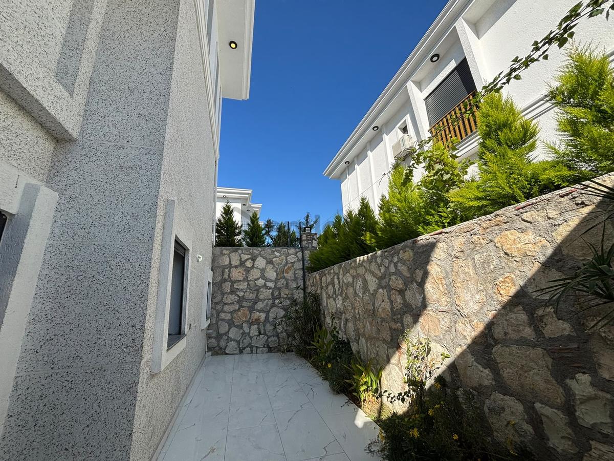 Davutlar'da Sıfr Özel Havuzlu 4+2 Satılık Villa - 26