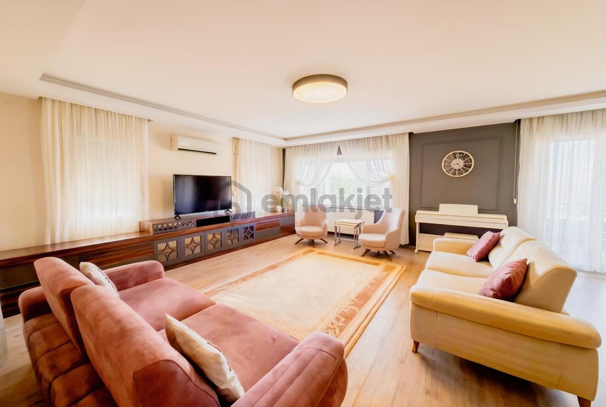 Villakent 1500 M2 Müstakil Parselde , Özel Havuzlu Villa - 2