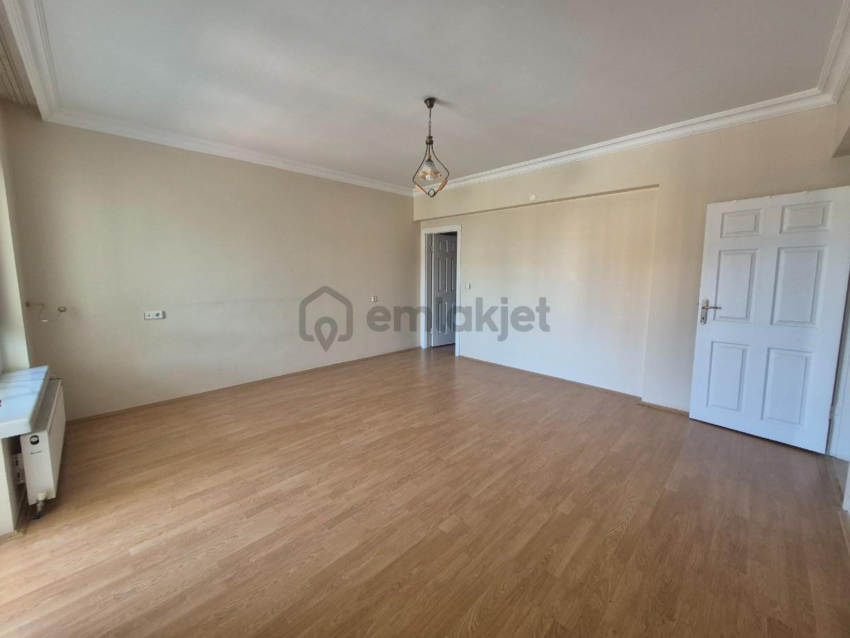 Yaşamkent İnan Sitesinde Ebeveyn Banyolu 3+1 Kiralık Daire - 27