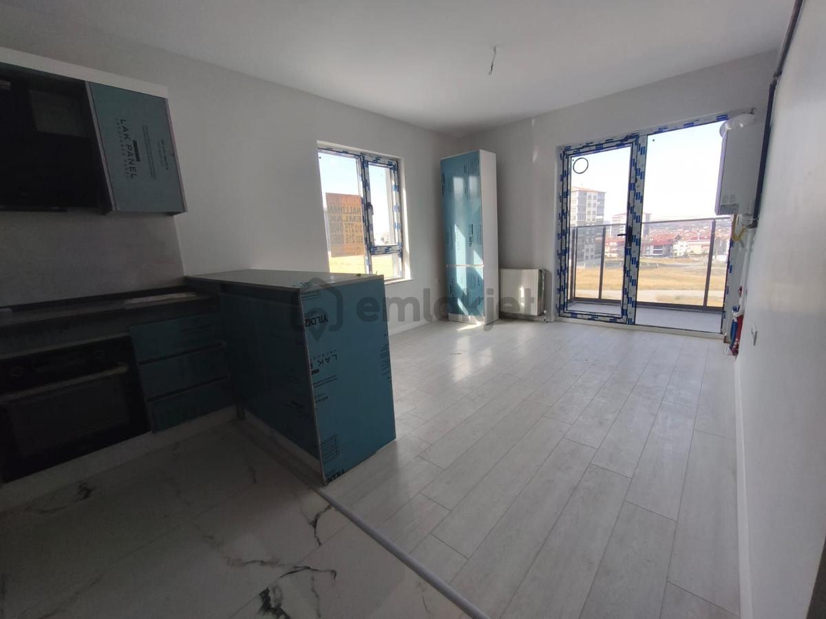 Sincan Saraycıkta Kullanışlı 1+1 Kiralık Daire - 9