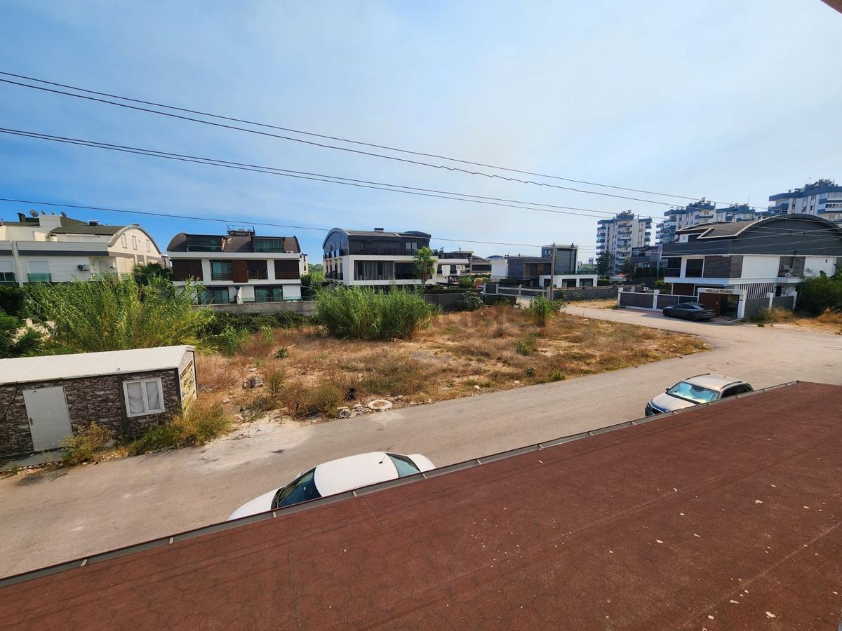 Lara Turizm Yolu Yakını Katta 1+1 Eşyalı Kiralık - 12