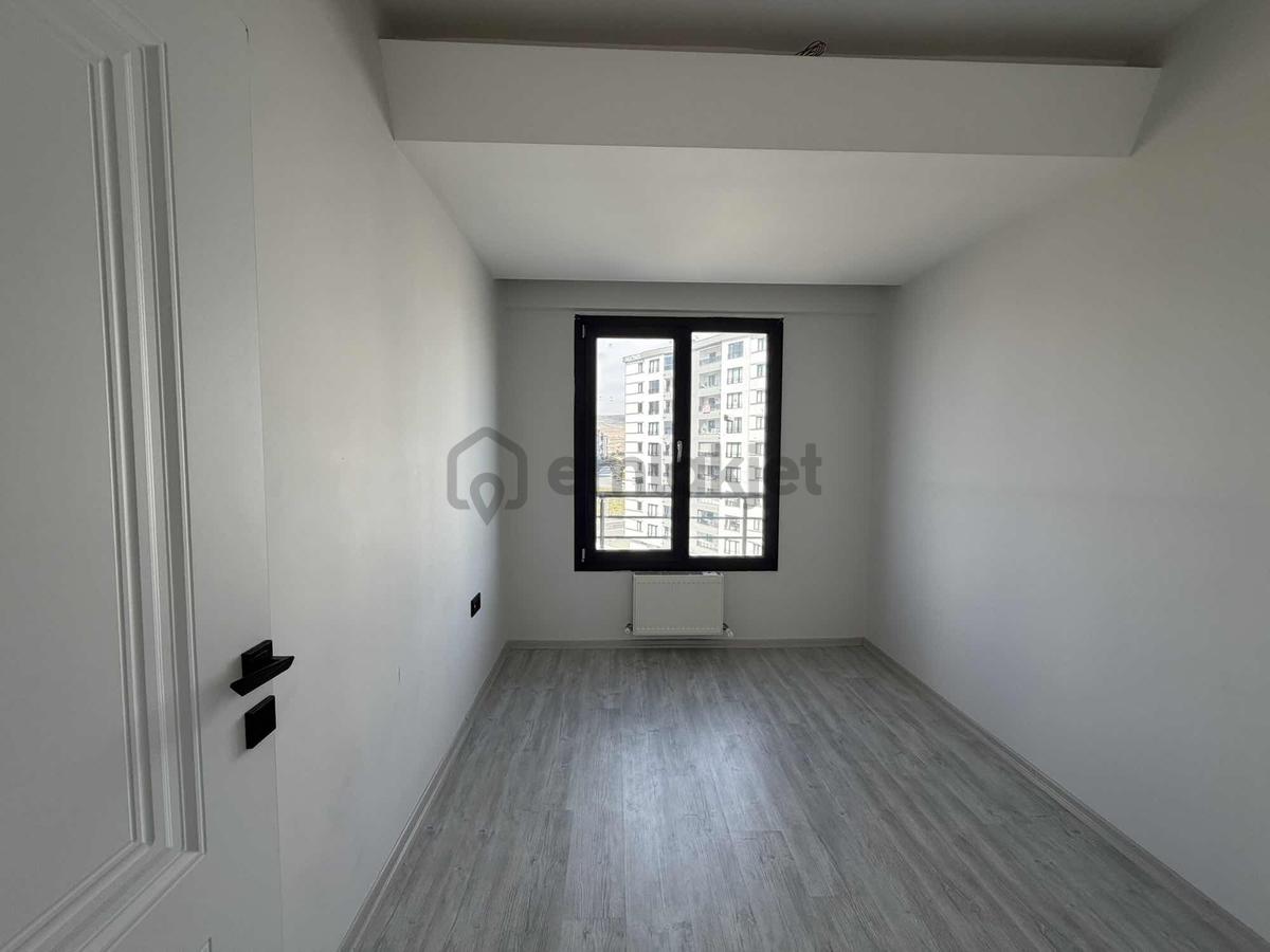 Kiralık 4+0 Daire Şehir Hastanesi Karşısı! - 14