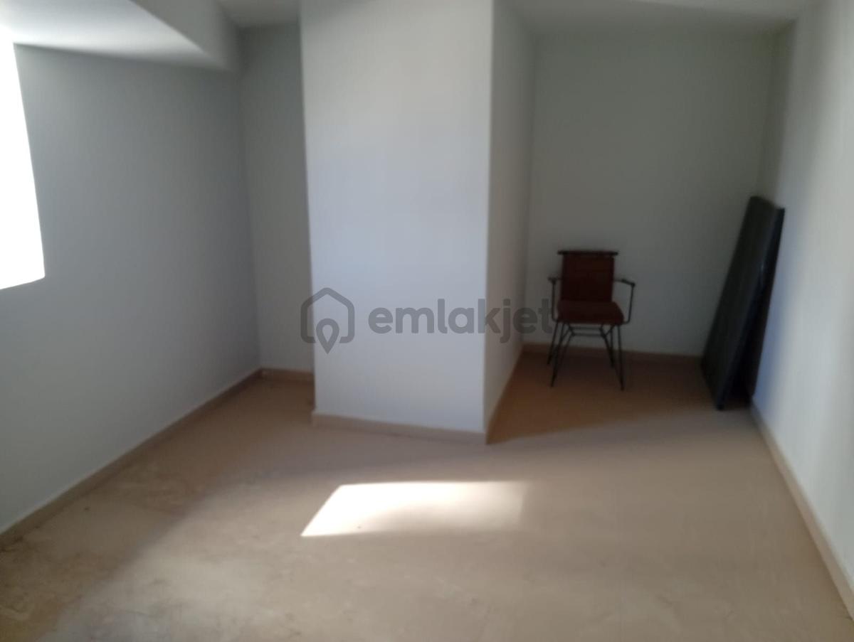 Erdemli Akdeniz'de Satılık 115m² Yapılı Dükkan - 2