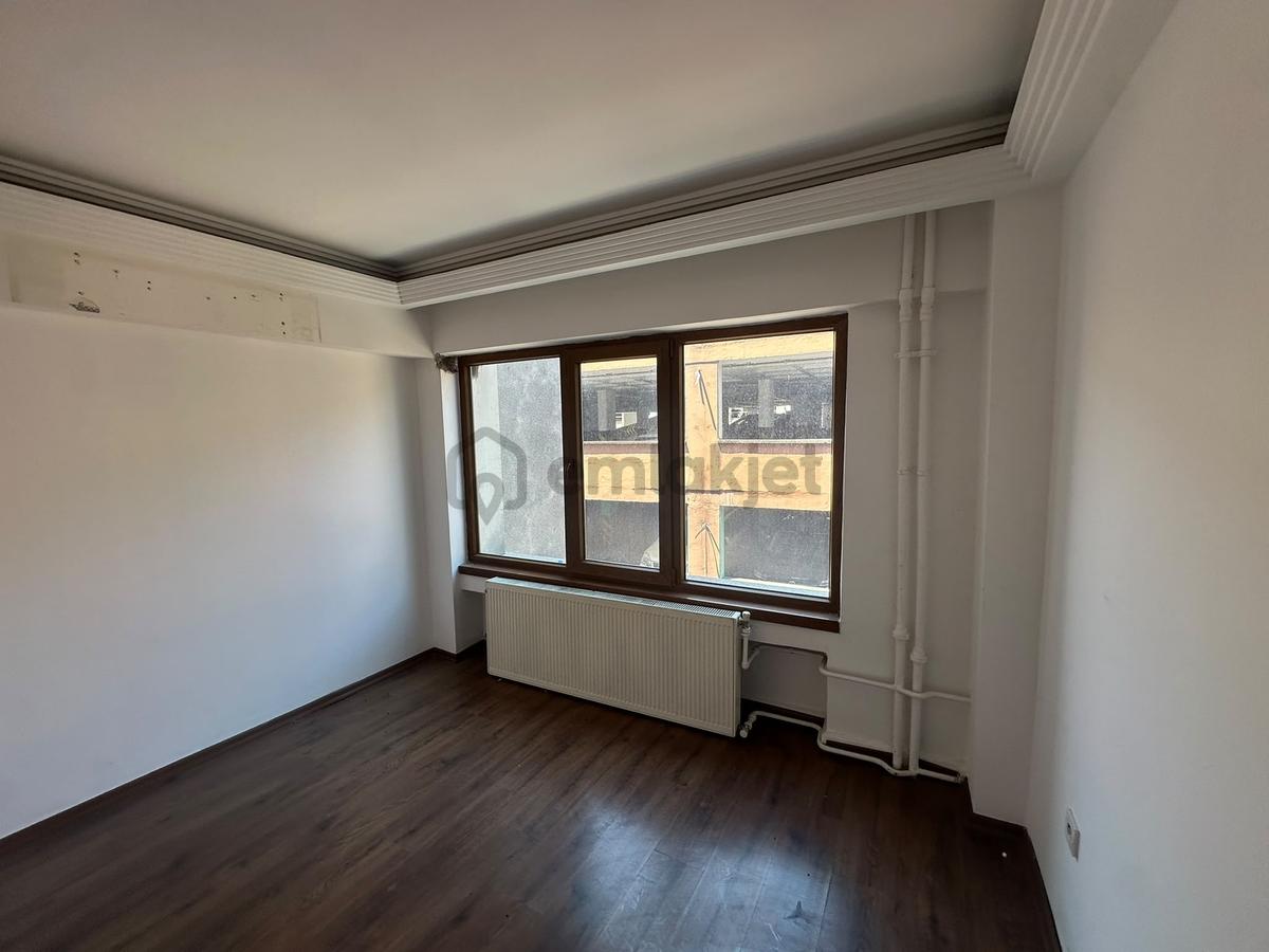 Kadıköy Mühürdar'da Kiralık Ofis Ve Büro