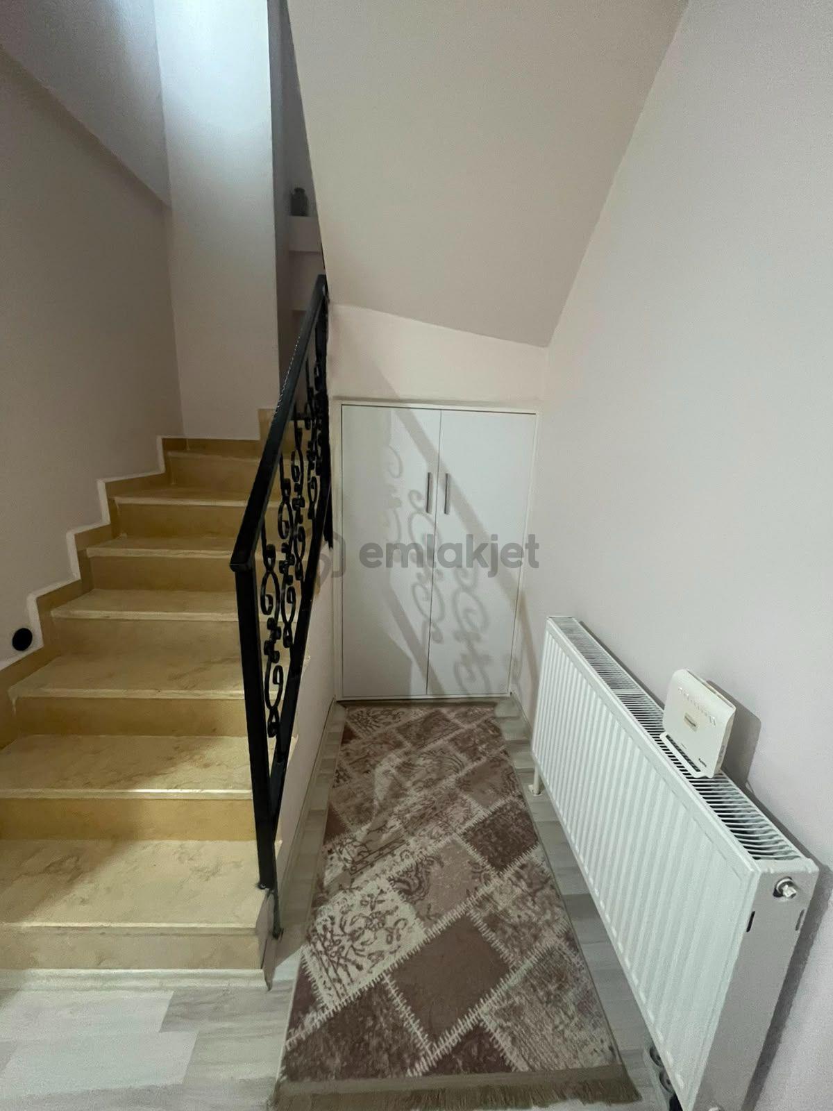 Kütahya Merkez'de Satılık Geniş 4+2 Dubleks Daire - 21