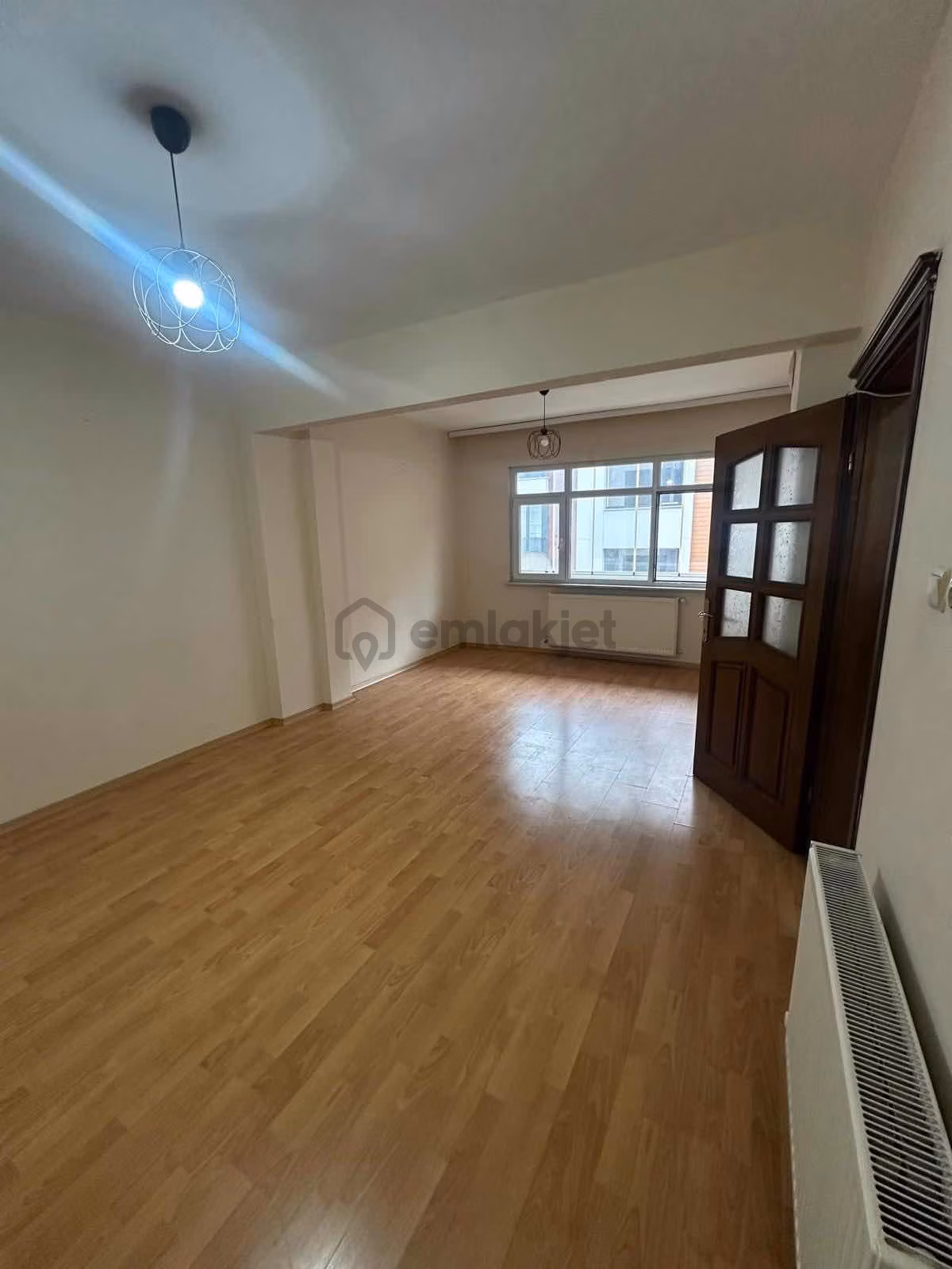 Arıkoğullarından Uğur Mumcu Mah 2+1 110m2 Çift Balkonlu Daire