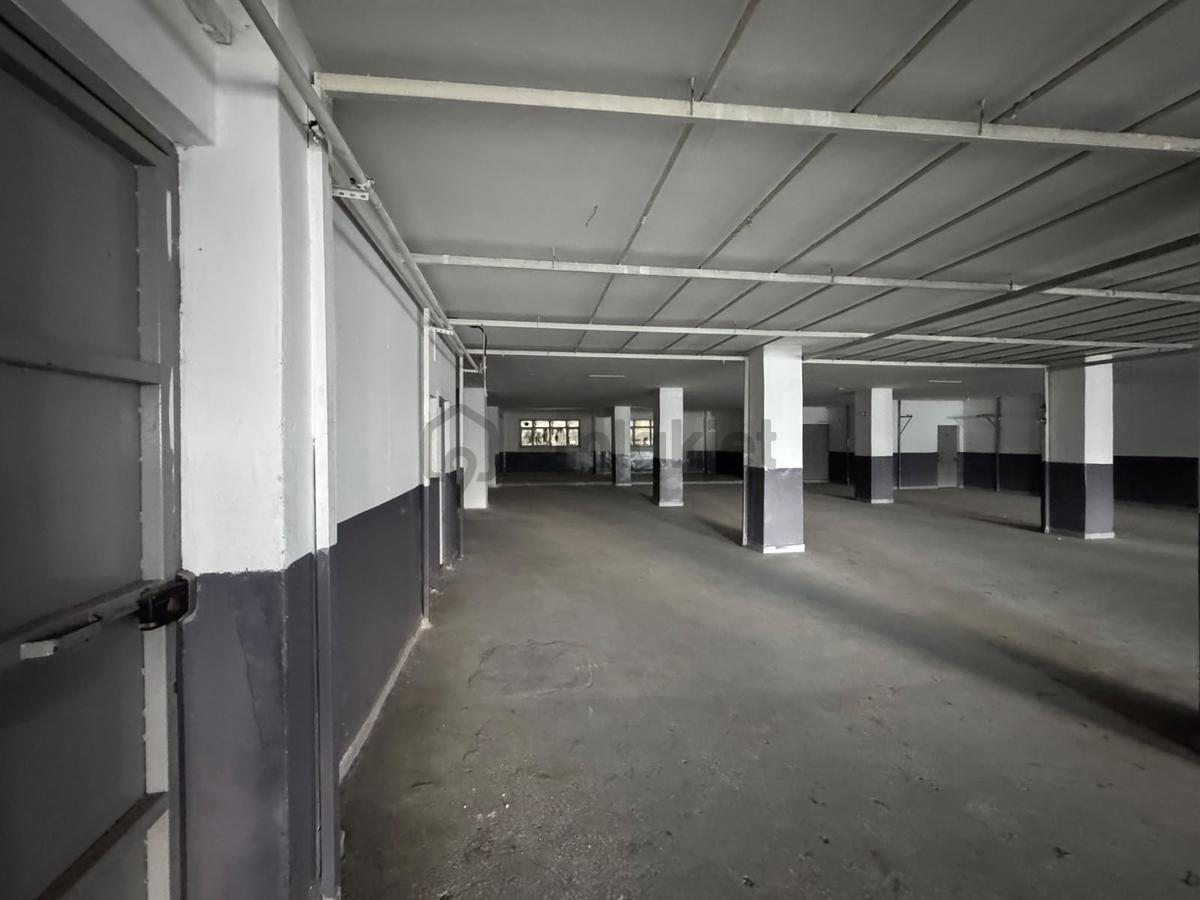 Arıkoğullarından Uğur Mumcu'da 650m2 Kiralık Atölye - 19