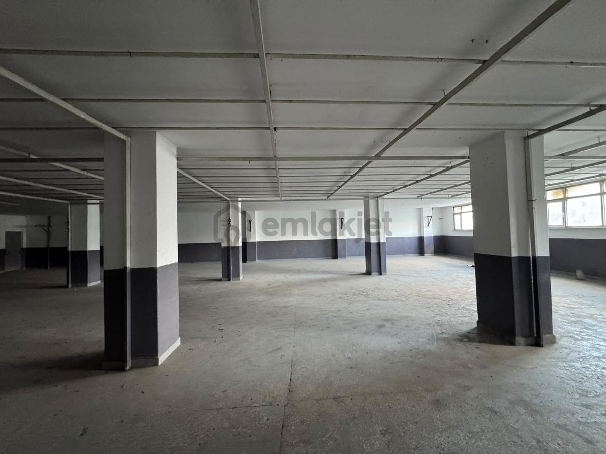 Arıkoğullarından Uğur Mumcu'da 650m2 Kiralık Atölye - 17
