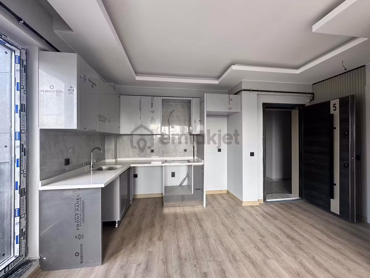 Alaçatıdan Bulvara Yürüme Mesafesinde İskanlı Hazır 1+1 - 8