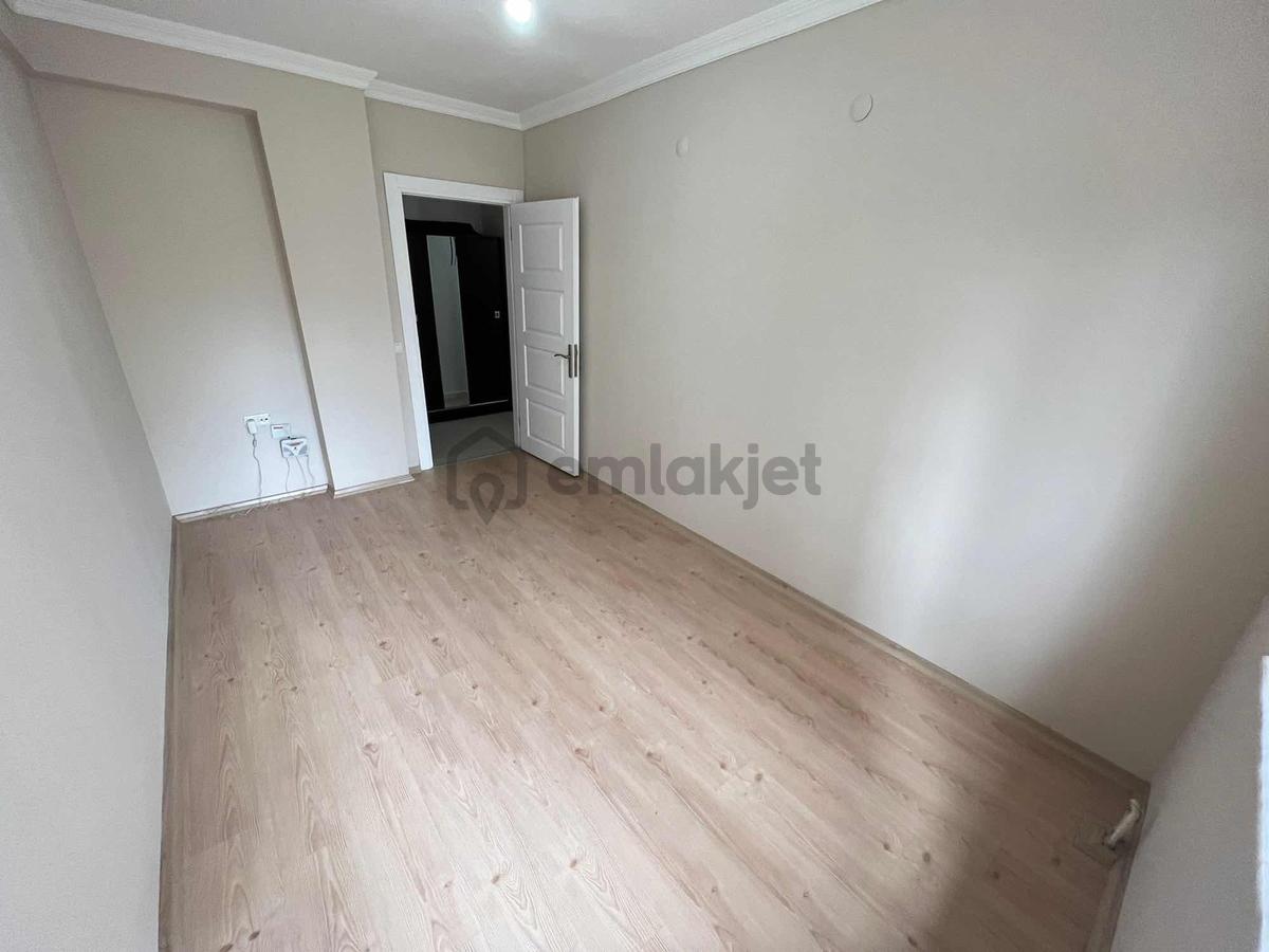 Ahatlı Mah. Satılık 2+1 Ayrı Mutfak + Yüksek Giriş - 5