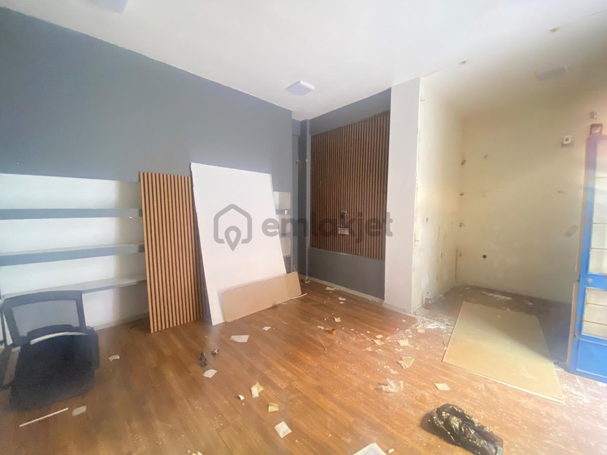Hamidiye Mah.de Silifke Caddesi Yakını 30 M2 Dükkan - 4