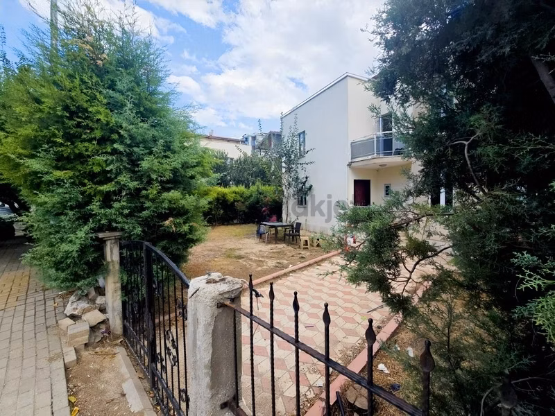 Metropol Emlaktan Bahçeli 4+1 Kiralık Villa - 13