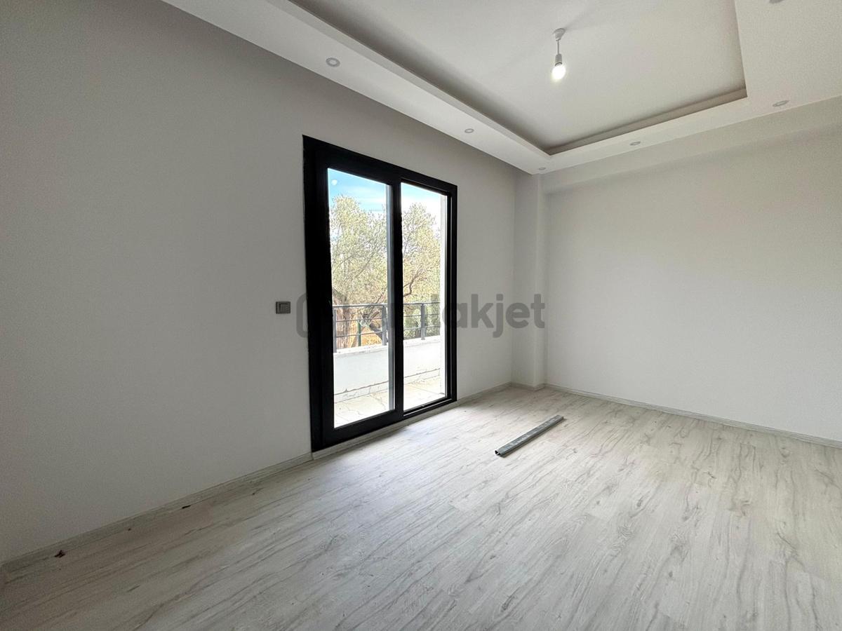 Yükselden Zeytinlide Doğa Manzaralı Geniş Balkonlu 2+1 - 26