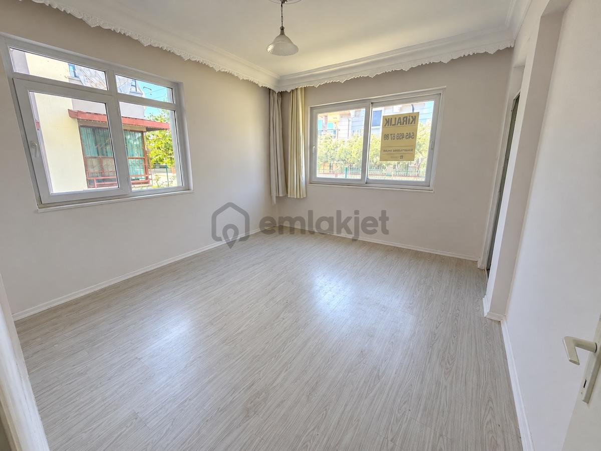 Pazarcı Mahallesi 2+1 Ayrı Mutfak Kiralık - 4