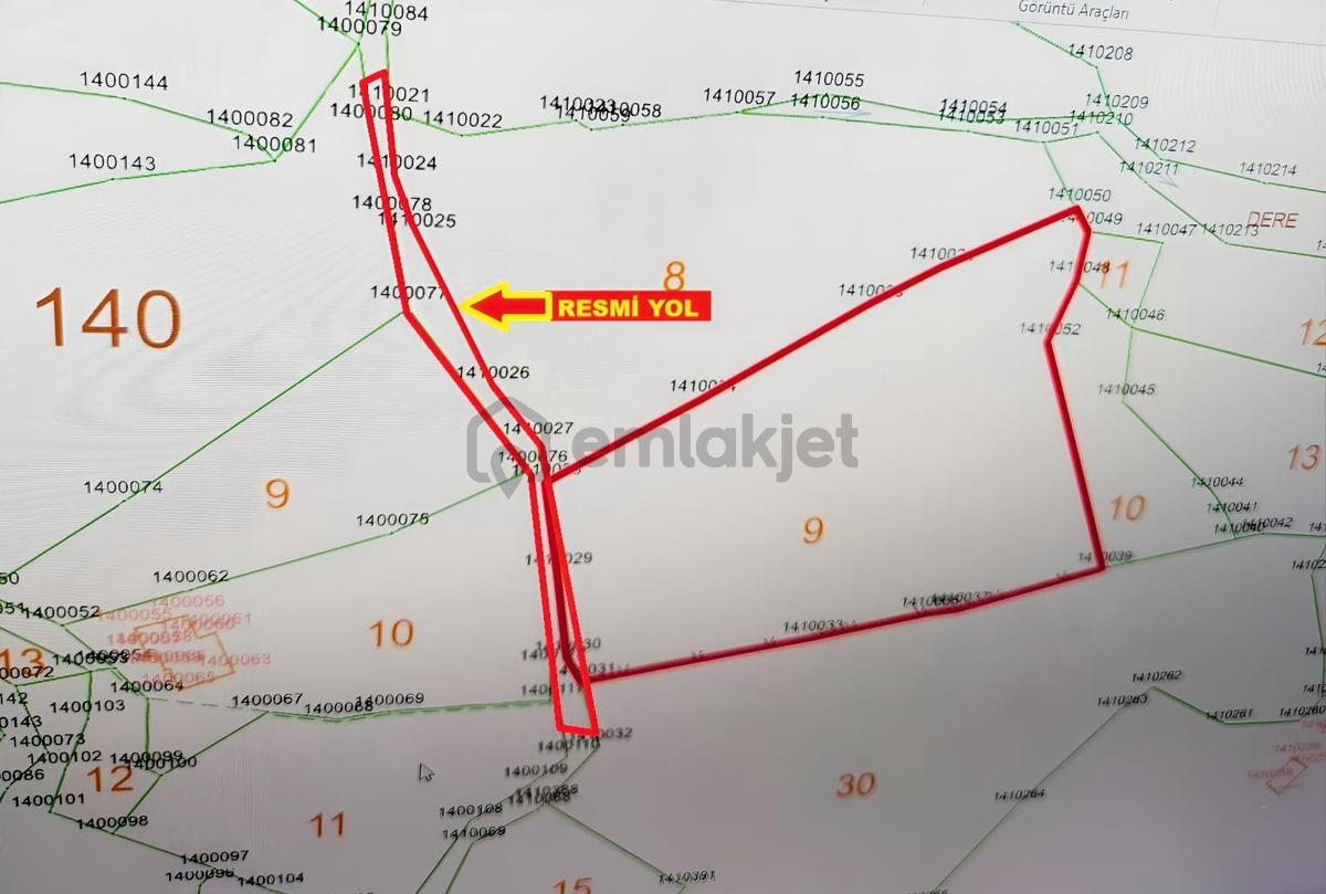 Mabel'den Korkuthan'da Resmi Yol Kenarı Ev Yapılabilir 3.160 M2 - 16