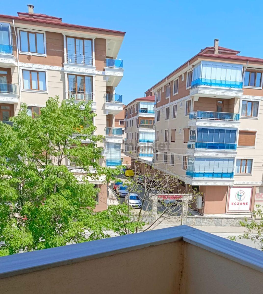 Fatih Mahallesinde Cadde Üstünde 3+1 Ara Kat Daire - 11