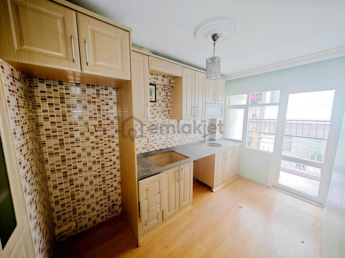 Mızraklı Caddesi Yakını Kiralık 2+1 Daire - 4