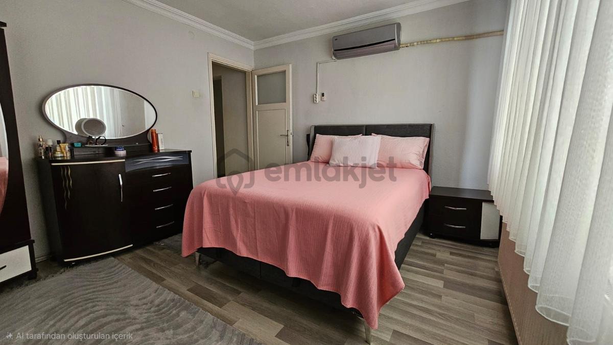 Merkezi Konumda Çift Cepheli Ferah 2+1 Daire - 19