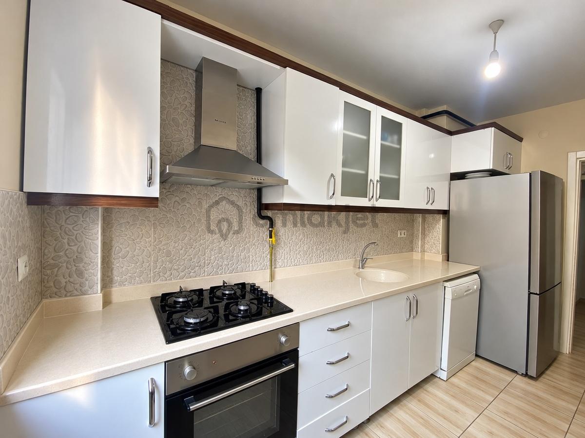 Ergünden Mendereste Site İçerisi Temiz Satılık 3+1 Daire - 34
