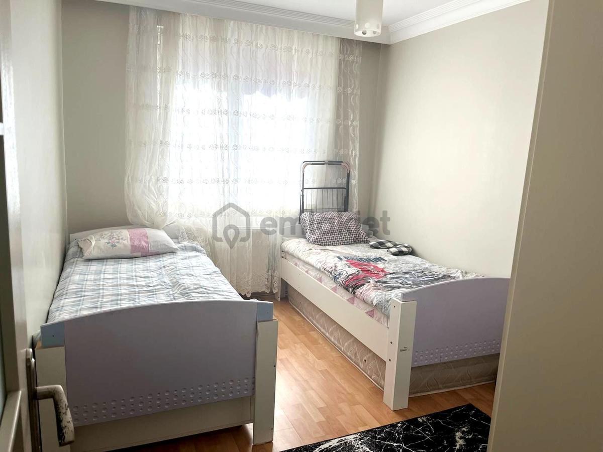 Pendik Güzelyalı Mahalesinde Eşyalı Daire 3+1 - 4