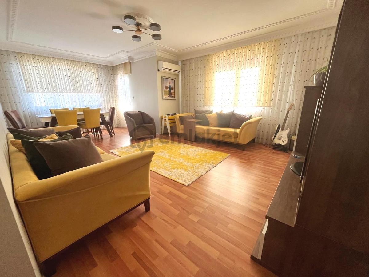 Pendik Güzelyalı Mahalesinde Eşyalı Daire 3+1