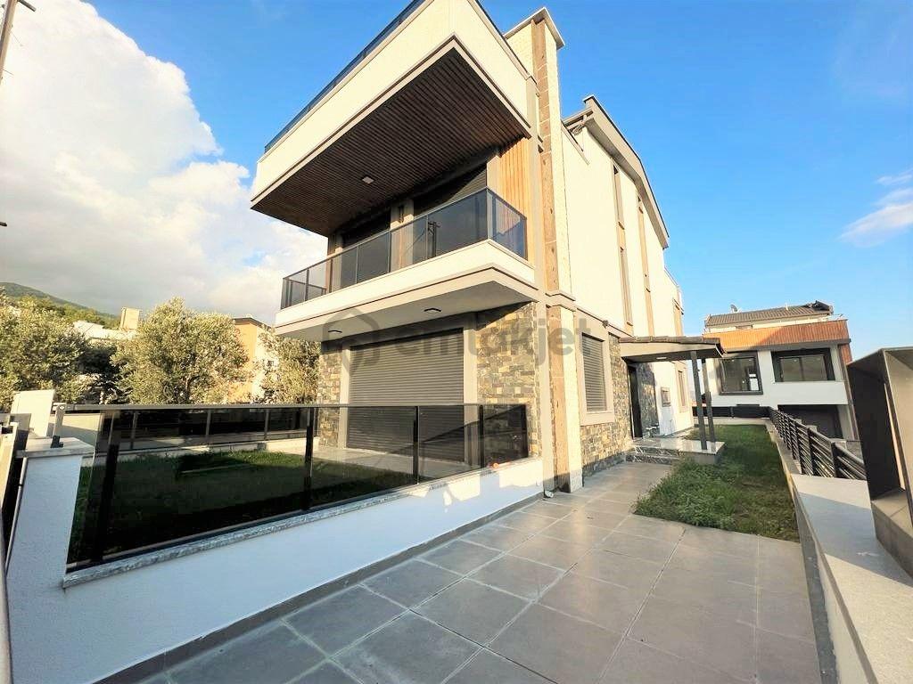 Aras Emlaktan Gürede Muhteşem Konumda 3+1 Villa - 35