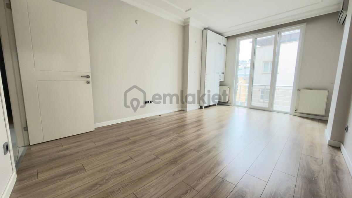 İlka'dan Halide Edip Adıvar 2+1 Kiralık Daire Toplu Ulaşıma 5dk - 3