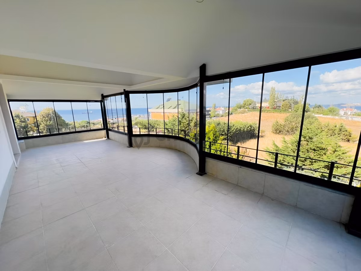 Gürpınar'da Satılık Deniz Manzaralı 6+2 Bahçeli Lüks Villa - 13