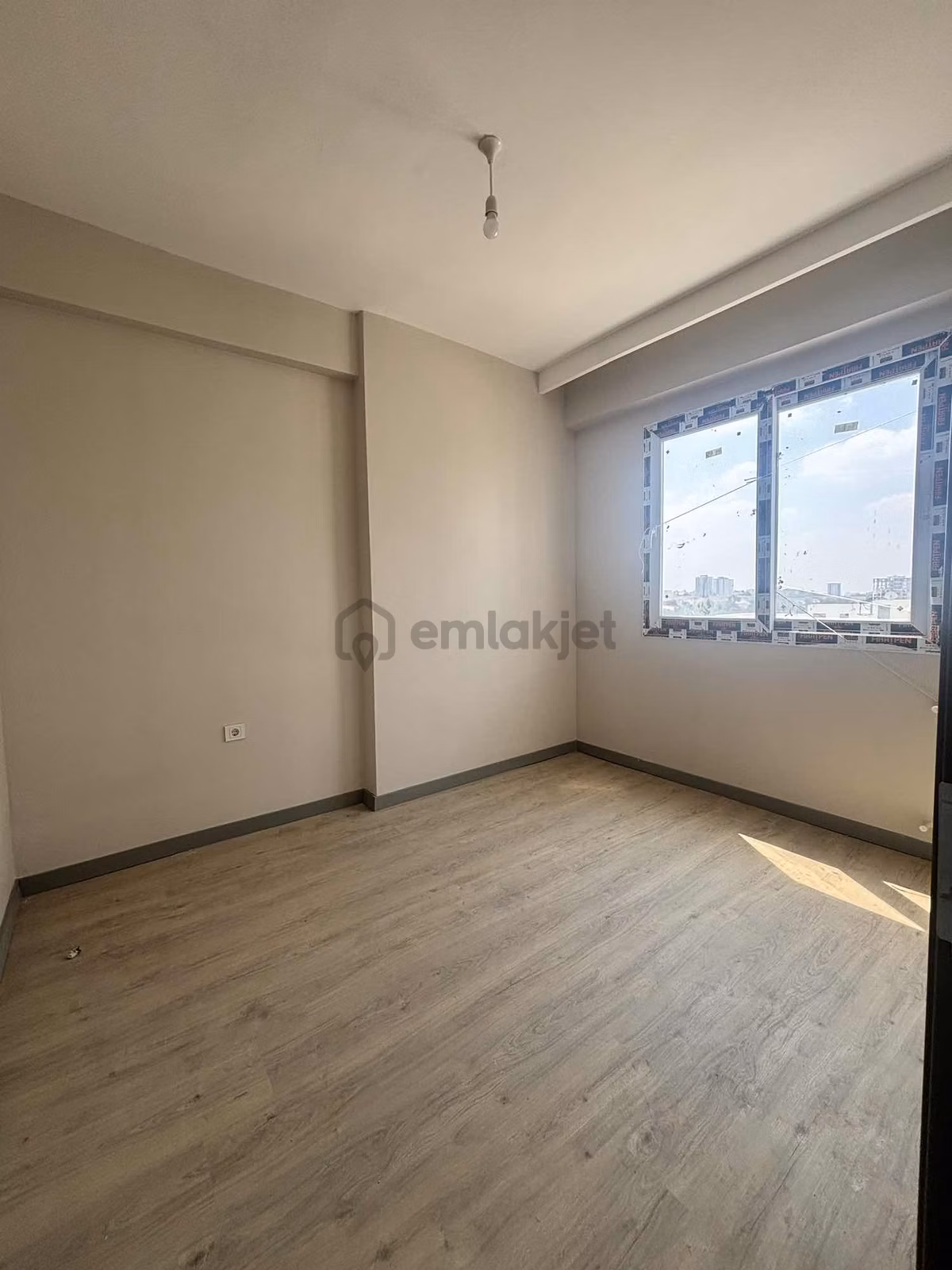 Gültepe'de~caddeye~yakın~yeni~binada~1+1~lüx~işçilik~satılık~ - 15