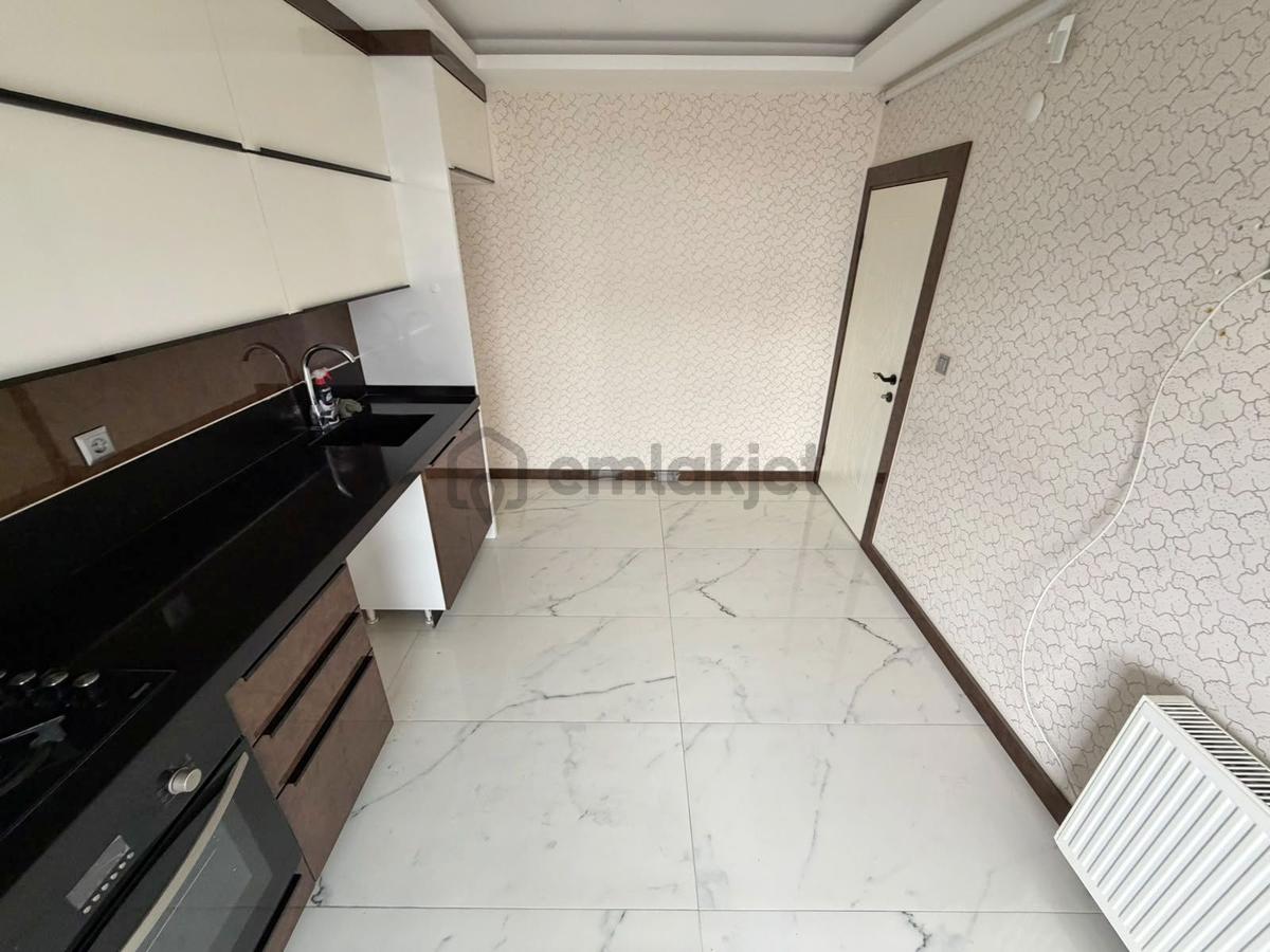 ▀güç'ten Altınkumda Denize 500m Cam Balkonlu Asansörlü 2+1 Daire - 30