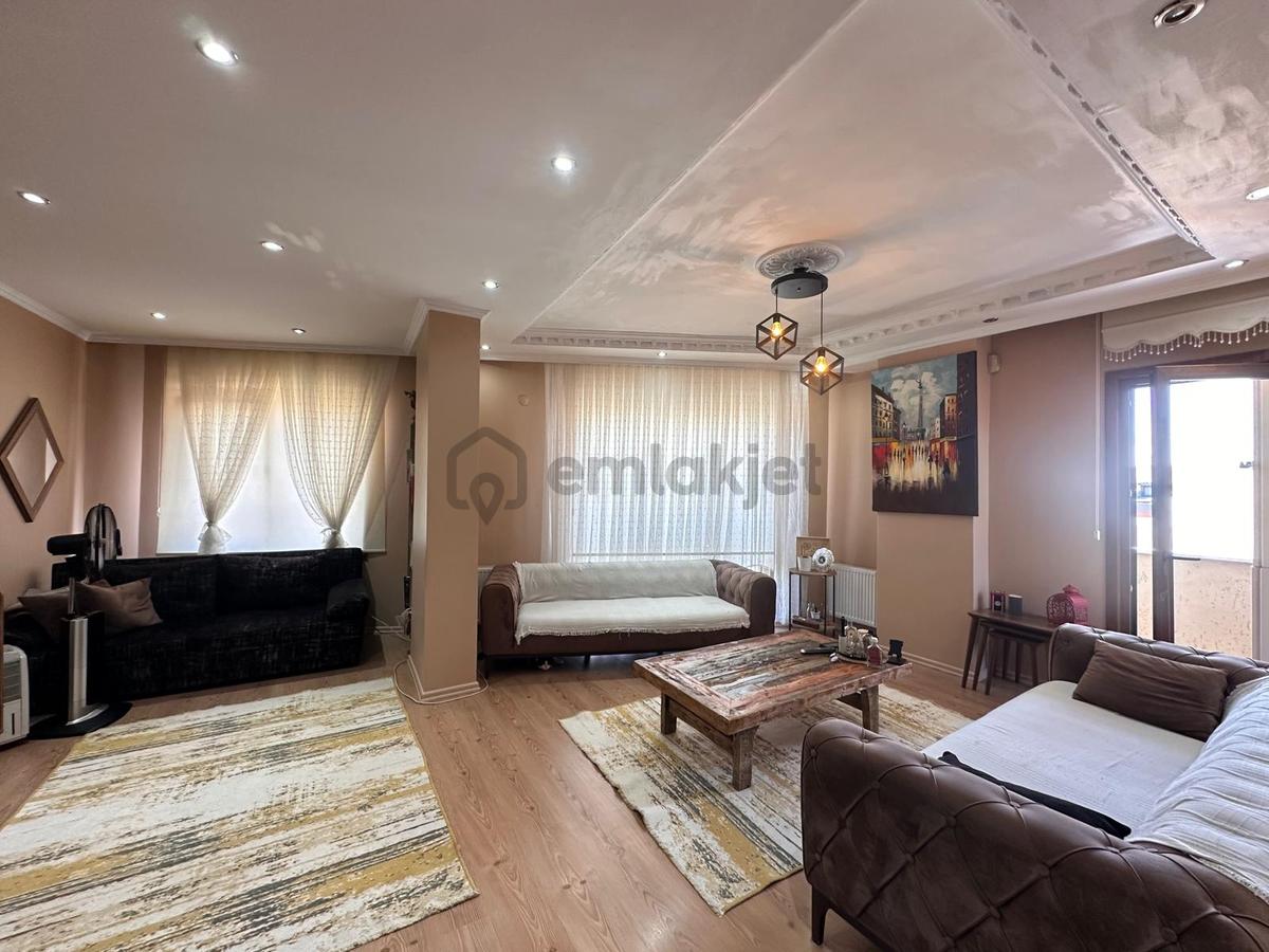 Cadde Üzeri 3+2 Geniş, Açık Cepheli, Kullanışlı Dubleks Daire - 4