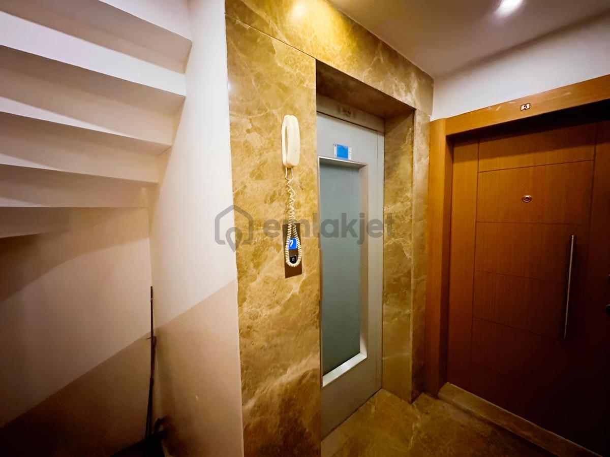 Cadde Üzeri 3+2 Geniş, Açık Cepheli, Kullanışlı Dubleks Daire - 31