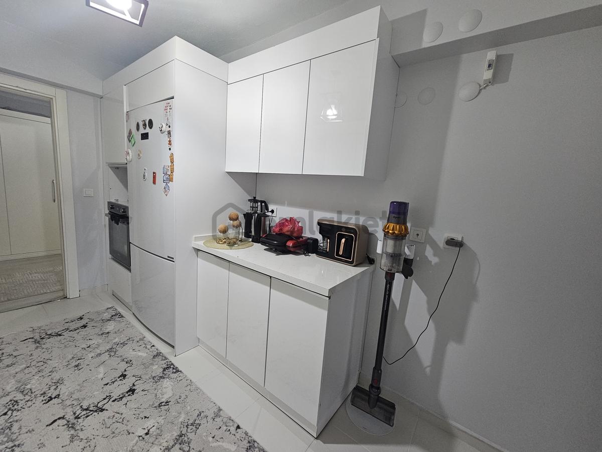 Aydın Caddesinde 160 M² Lüks 3+1 Çift Balkon&asansör Satılık - 4