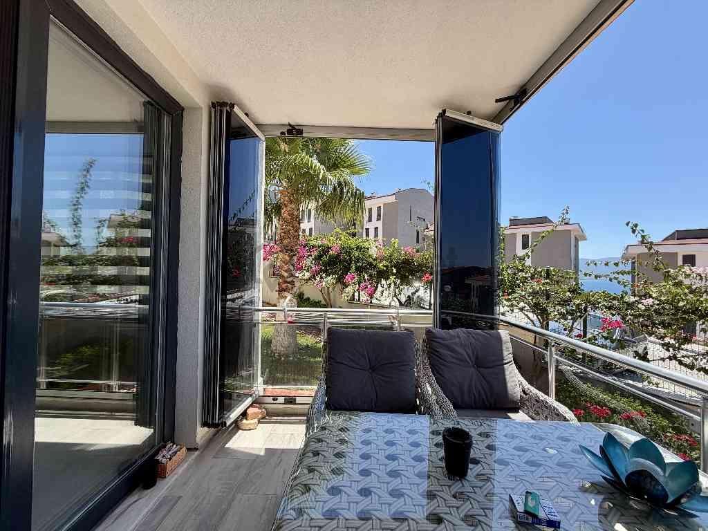 Kuşadasında Güvenlikli Site İçerisinde Deniz Manzaralı 1+1daire - 9