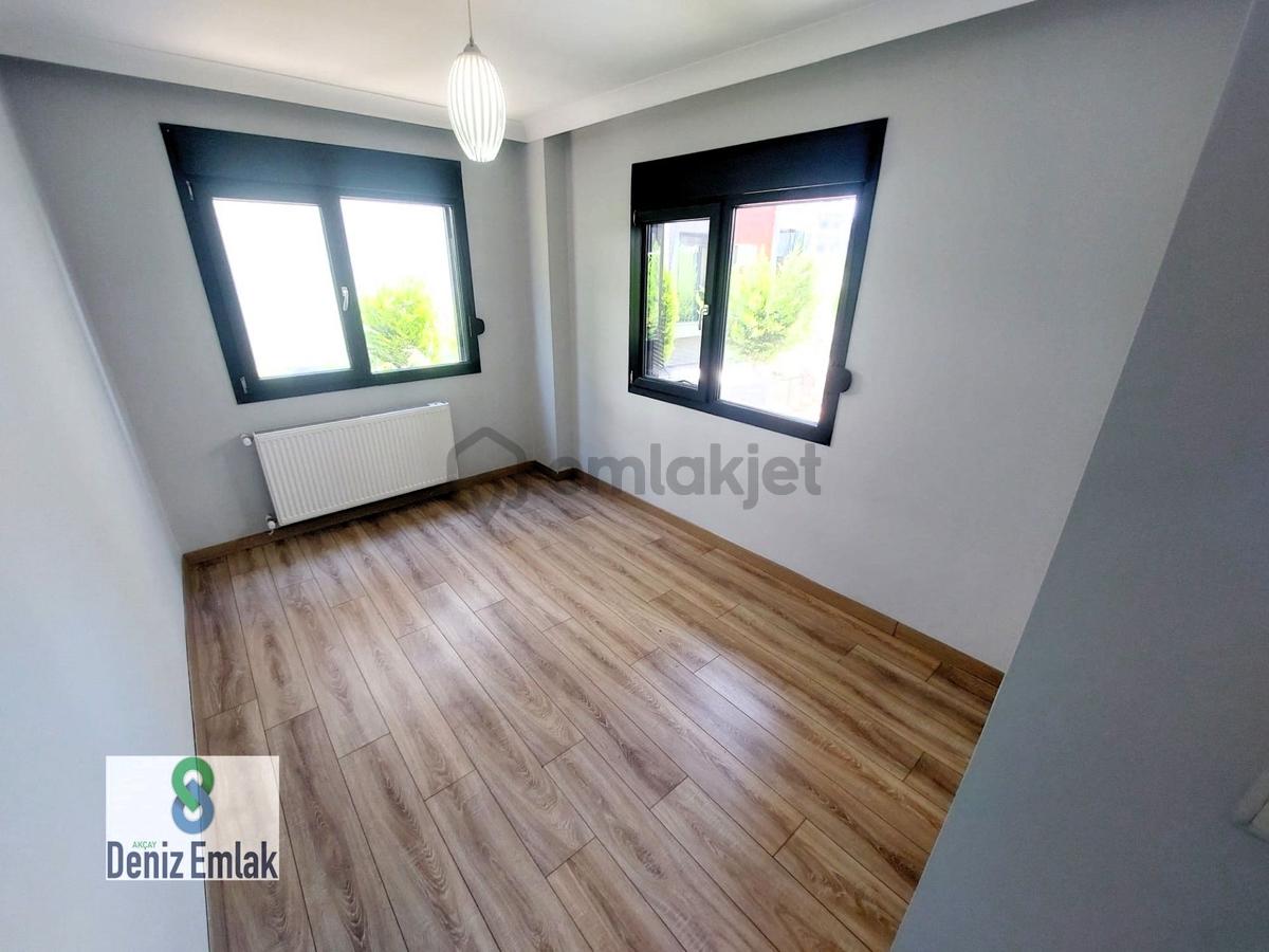 Denizden Akçayda Asansörlü Yeni Doğalgazlı Satılık 2+1 Daire. - 29