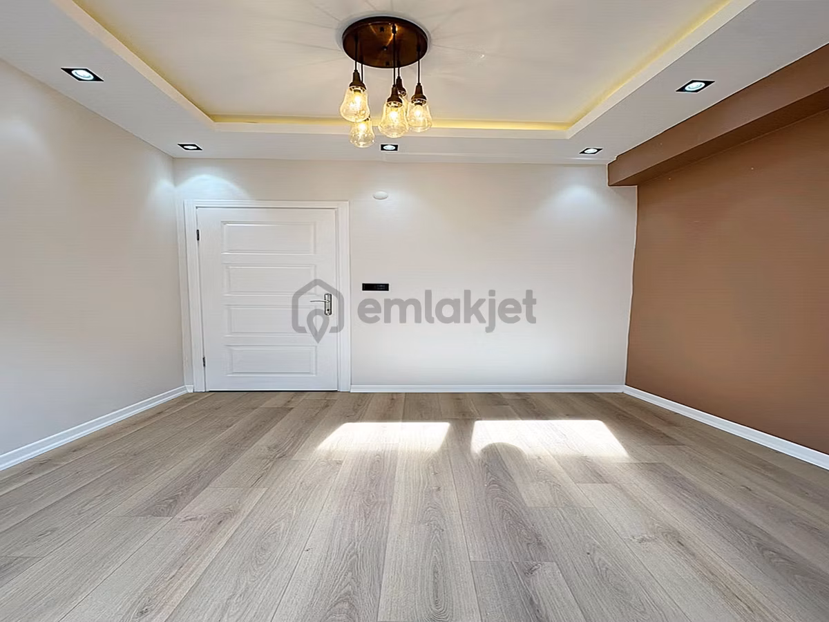 Metrobüse Yakın Tek Daire Üzeri Lüx Arakat 2+1 Satılık Daire!! - 25