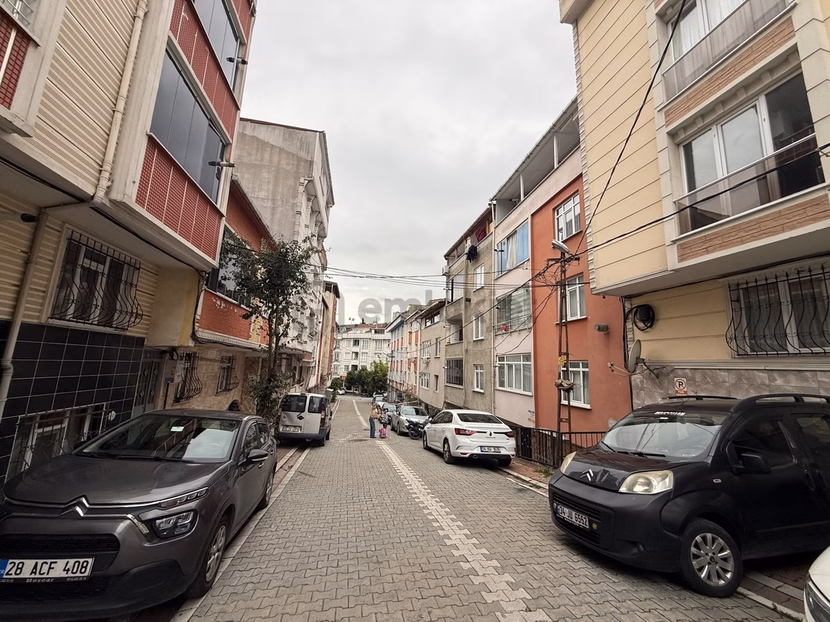 Kıraç Hürriyet Mah'de 3+1 155 M² Tek Daire Üzeri Balkonlu Arakat - 19