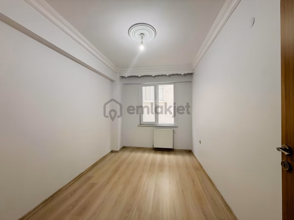 Kıraç Hürriyet Mah'de 3+1 155 M² Tek Daire Üzeri Balkonlu Arakat - 15