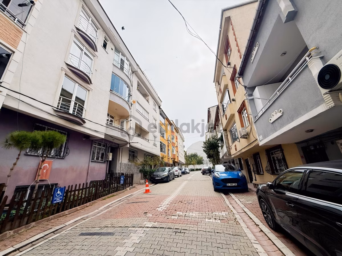 Kıraç Hürriyet Mah'de 3+1 155 M² Tek Daire Üzeri Balkonlu Arakat - 20